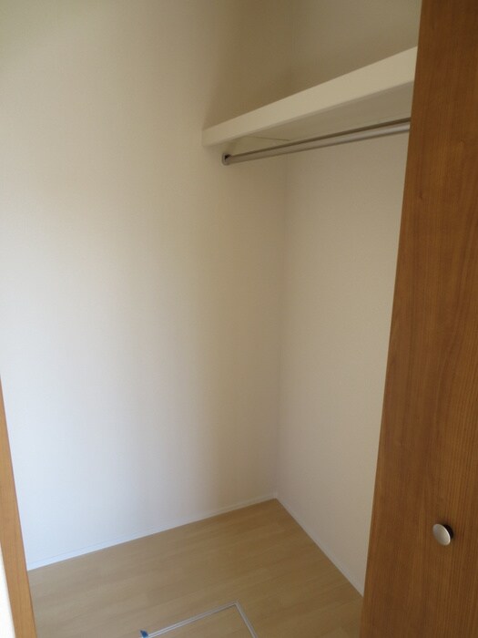 物件内観写真10　(収納)