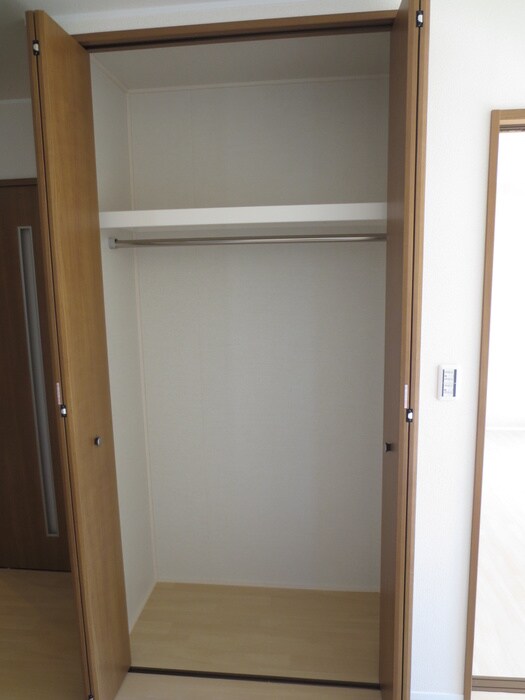 物件内観写真11　(収納)
