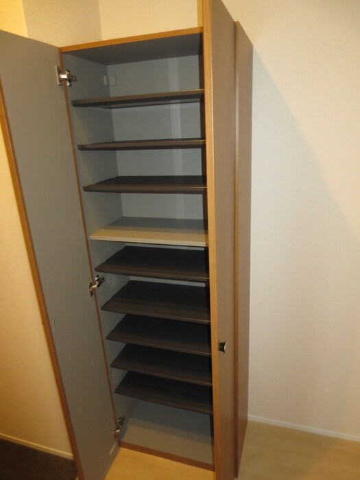 物件内観写真15　(靴箱)