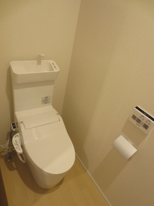 物件内観写真16　(トイレ)