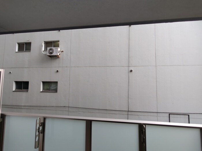 物件内観写真19　(室内からの展望)