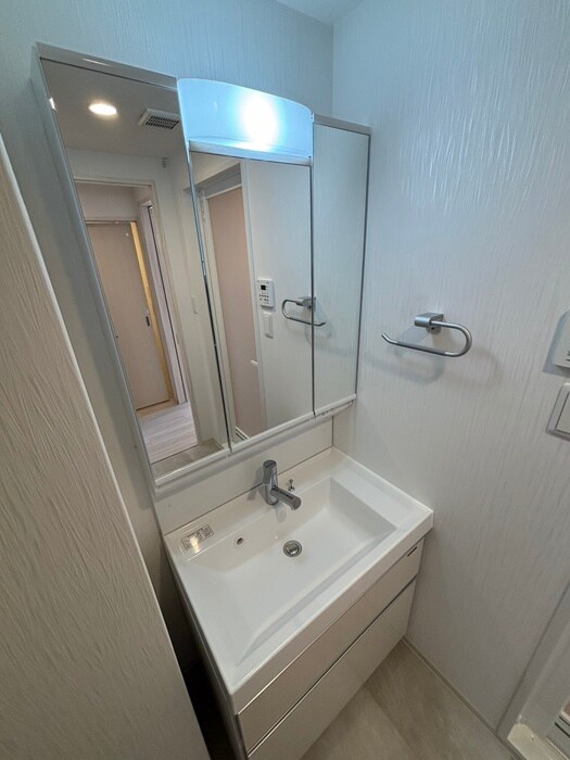 物件内観写真8　(洗面)