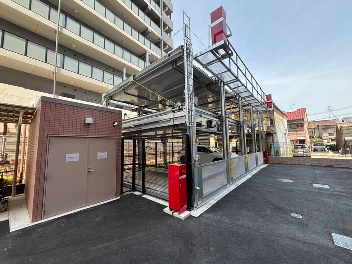 物件外観写真5　(駐車場)