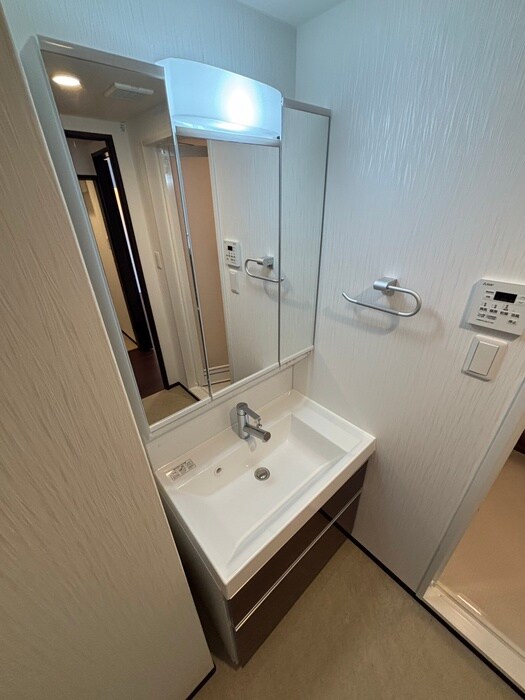 物件内観写真10　(洗面)