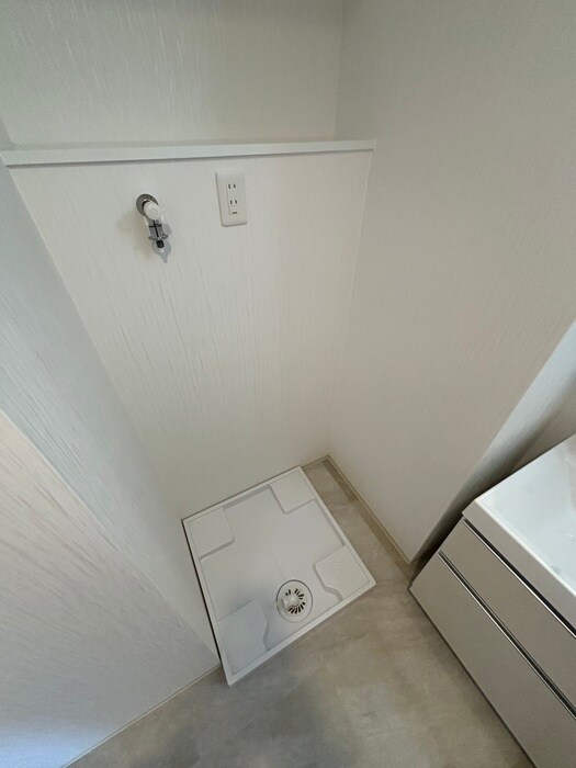 物件内観写真11　(洗濯機置場)