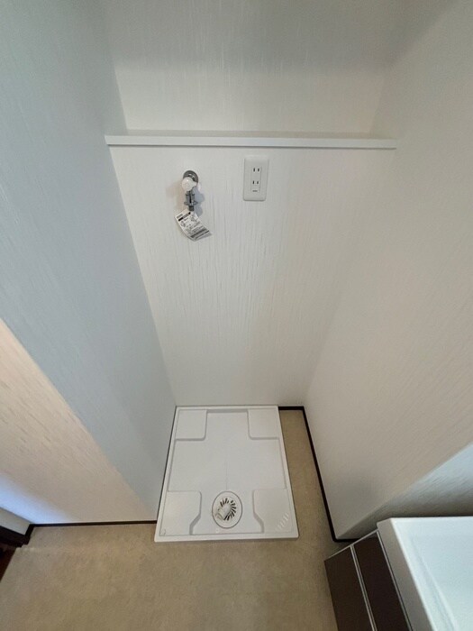 物件内観写真11　(洗濯機置場)