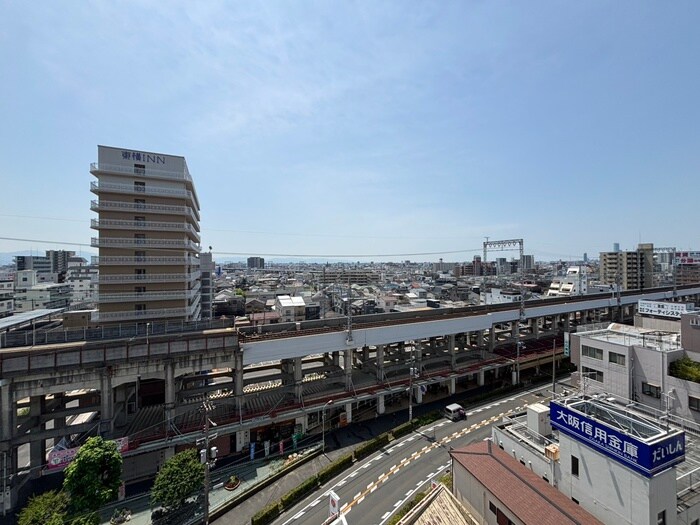 物件内観写真16　(室内からの展望)