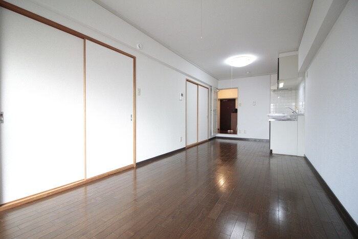 物件内観写真8　(居室)