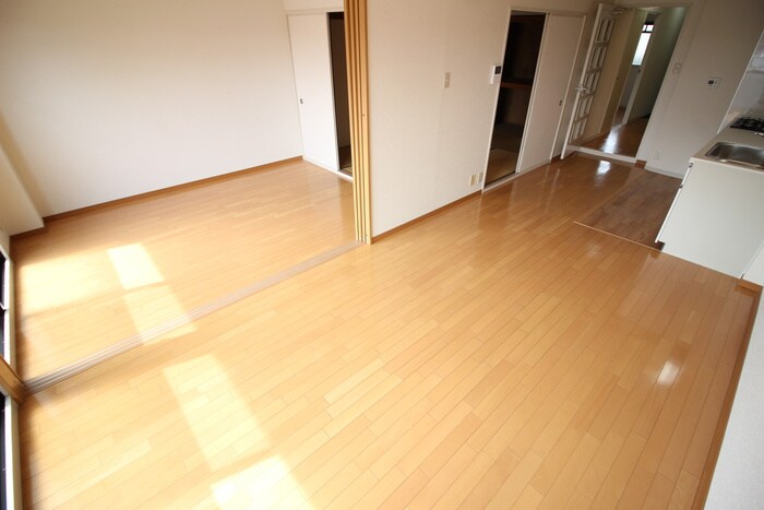 物件内観写真8　(居室)