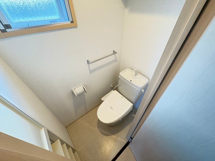 物件内観写真12　(トイレ)