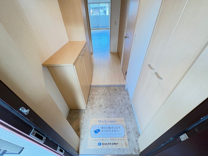 物件内観写真20　(玄関)