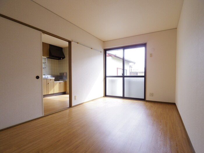 物件内観写真10　(居室)