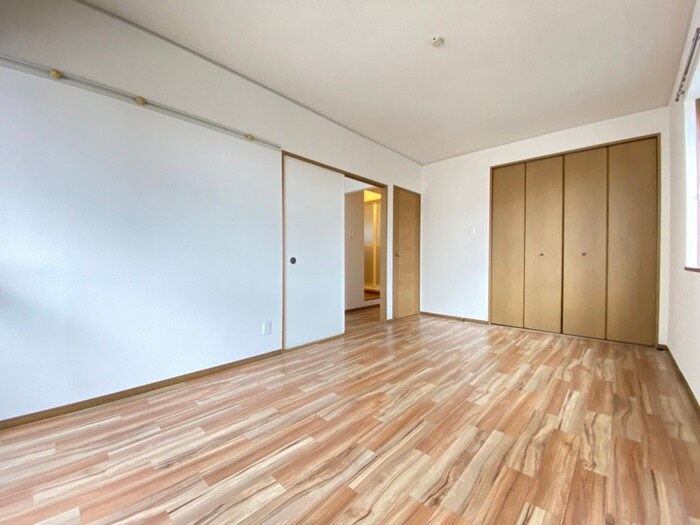 物件内観写真10　(居室)