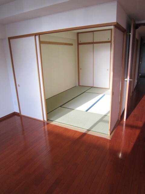 物件内観写真9　(廊下)