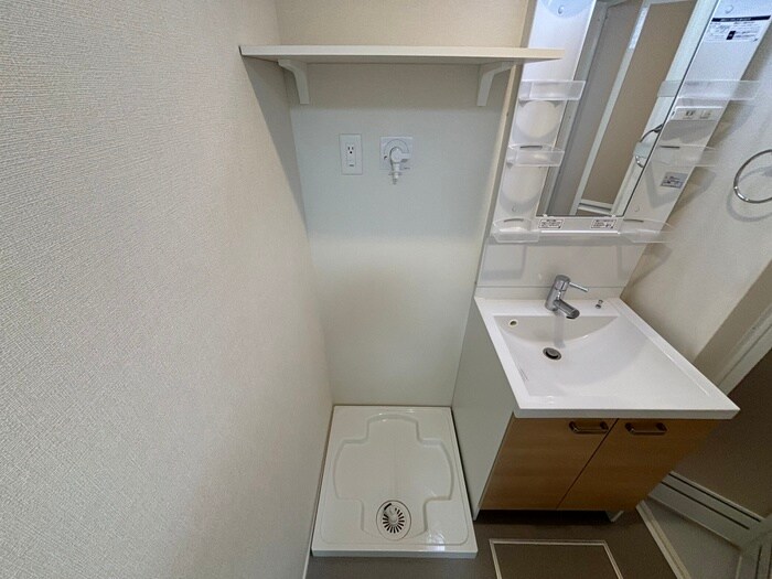 物件内観写真9　(洗濯機置場)