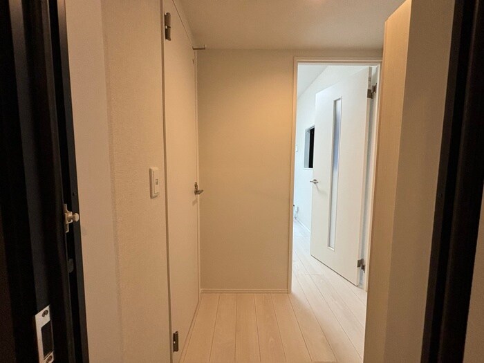 物件内観写真17　(玄関)