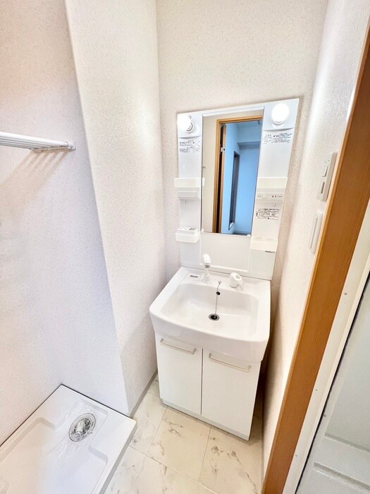 物件内観写真10　(洗面)