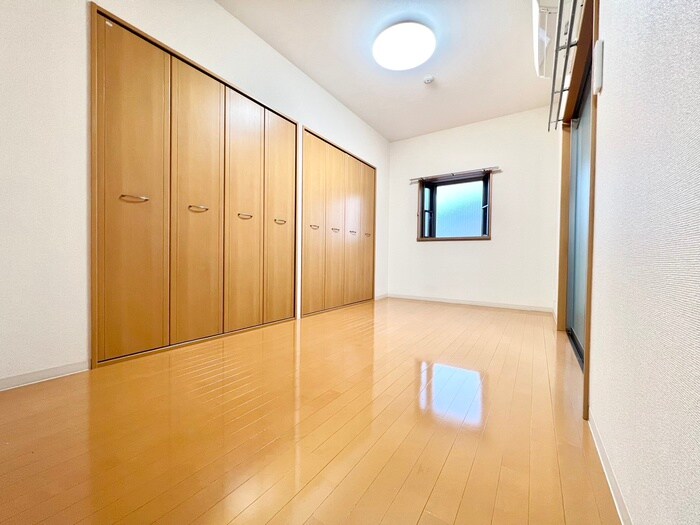 物件内観写真12　(居室)