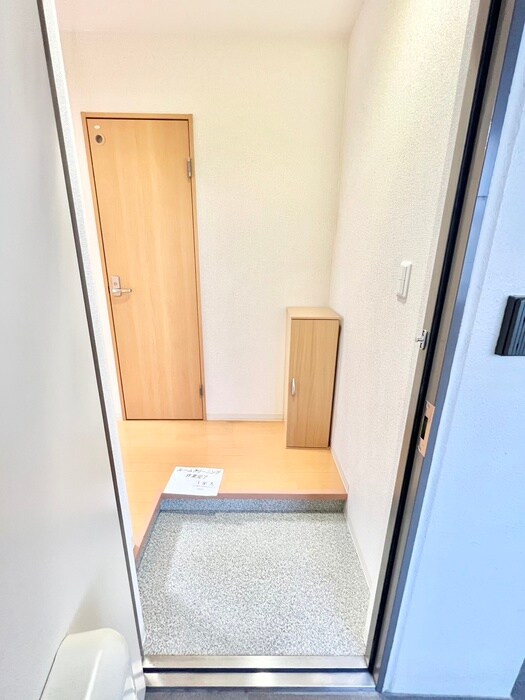 物件内観写真17　(玄関)