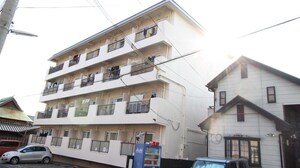 マンションエイト外観写真