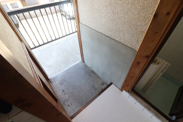 物件内観写真11　(玄関)