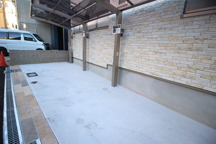 物件外観写真5　(駐輪場)