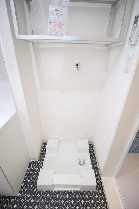 物件内観写真20　(洗濯機置場)