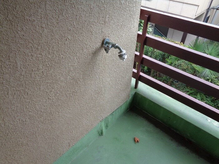 物件内観写真10　(洗濯機置場)