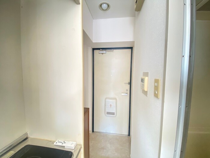 物件内観写真19　(玄関)