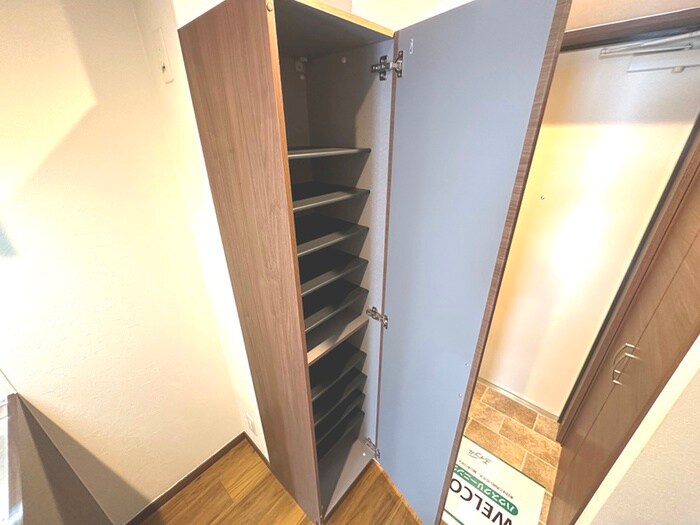 物件内観写真19　(靴箱)