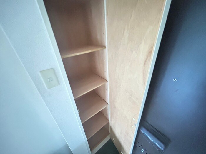 物件内観写真5　(靴箱)