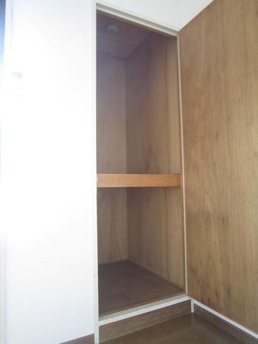 物件内観写真9　(収納)