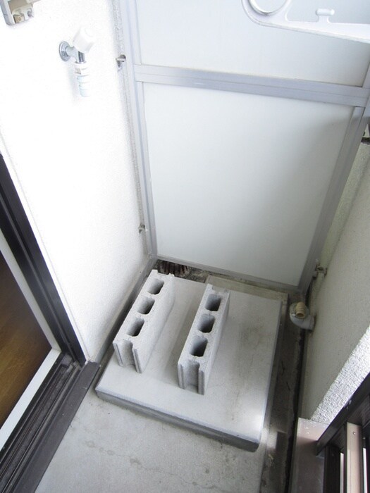 物件内観写真11　(洗濯機置場)