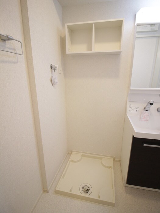 物件内観写真14　(洗濯機置場)