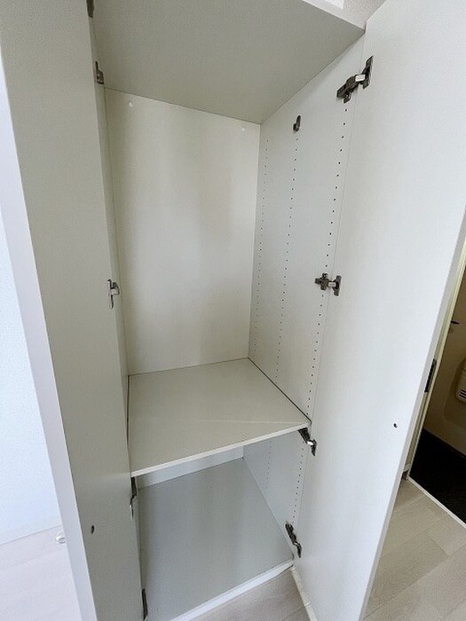 物件内観写真16　(収納)