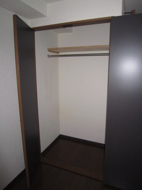 物件内観写真10　(収納)