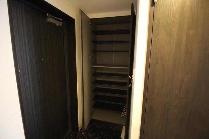 物件内観写真15　(靴箱)