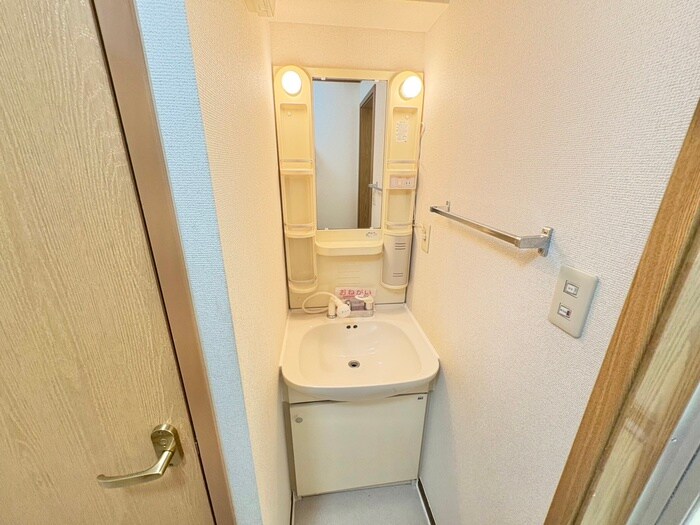 物件内観写真12　(洗面)