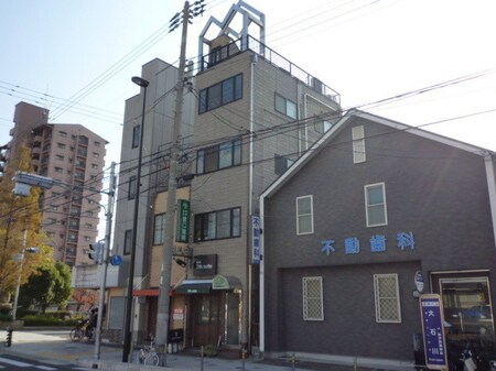 宮口ビル外観写真