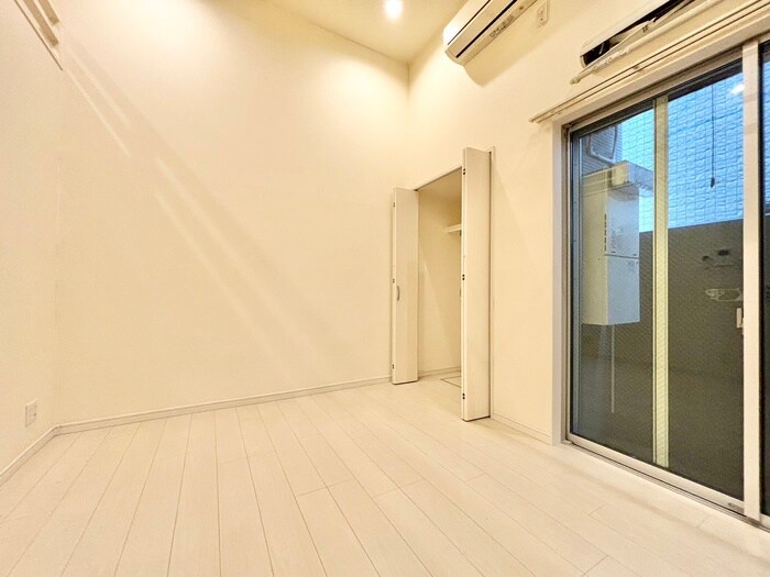 物件内観写真9　(居室)