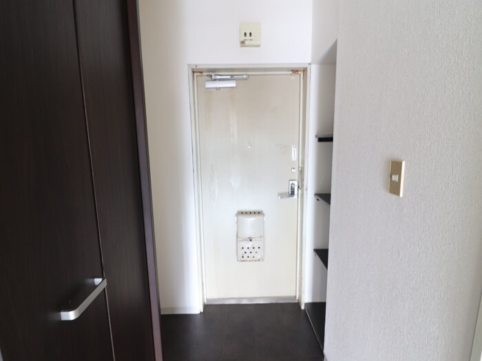 物件内観写真15　(玄関)