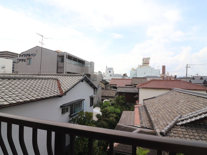 物件内観写真22　(室内からの展望)