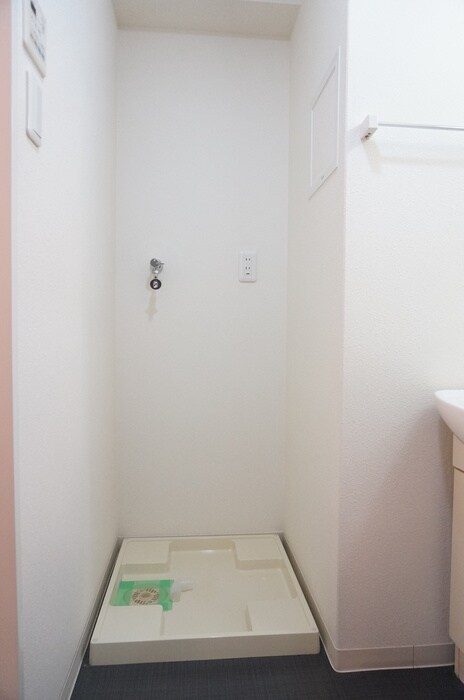 物件内観写真20　(洗濯機置場)