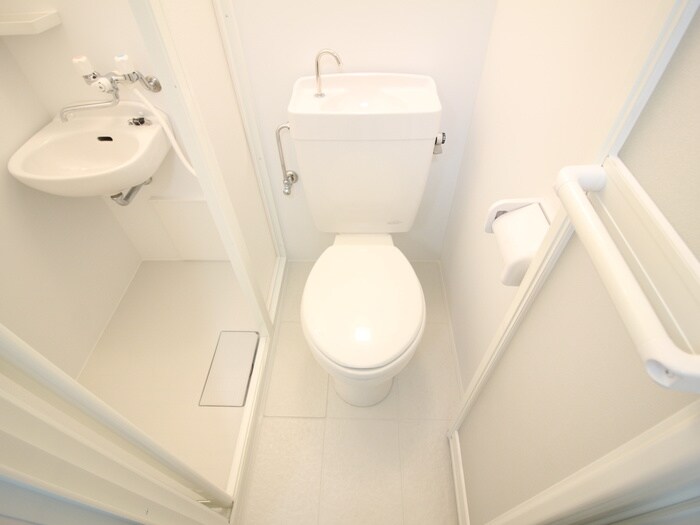 物件内観写真12　(トイレ)
