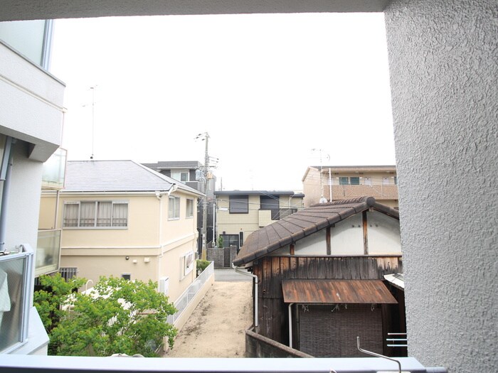 物件内観写真17　(室内からの展望)