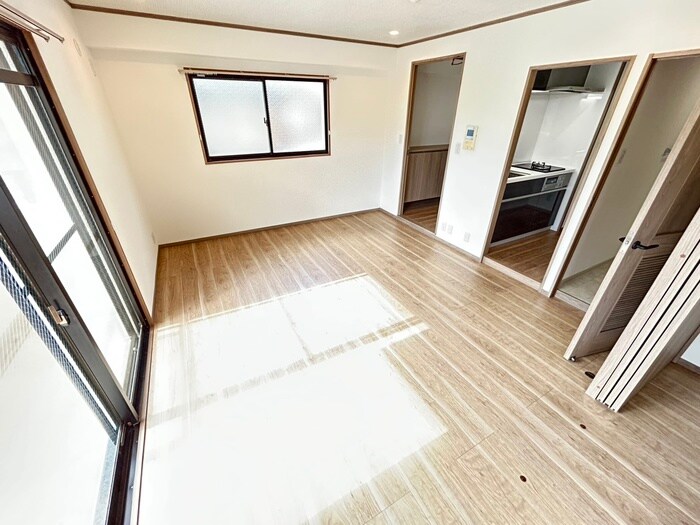 物件内観写真8　(居室)