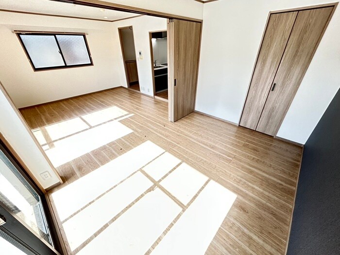 物件内観写真11　(居室)