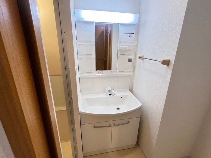 物件内観写真10　(洗面)