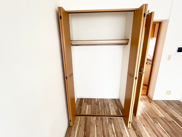 物件内観写真18　(収納)