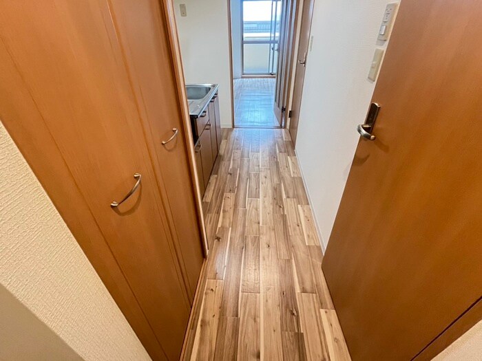 物件内観写真19　(廊下)